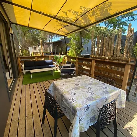 Campsite Mobil Home Cottage Premium